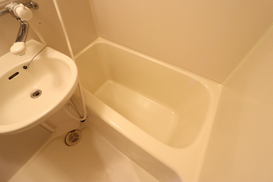 バス・シャワールーム　※別号室の写真です。