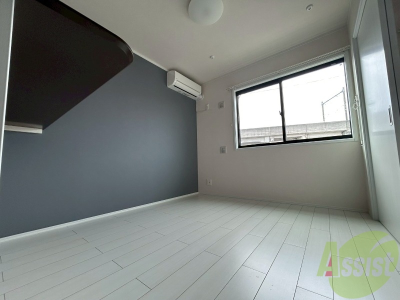 居室・リビング　広々としていて、明るい雰囲気のＬＤＫ８帖のお部屋です。