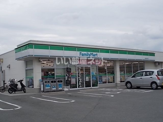 コンビニ　ファミリーマート 和歌山楠見中店（コンビニ）まで962m