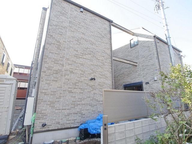 建物外観　☆タイル貼りの外観☆