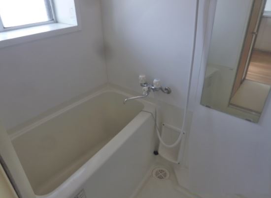 バス・シャワールーム　お風呂で日々の疲れを落としましょう