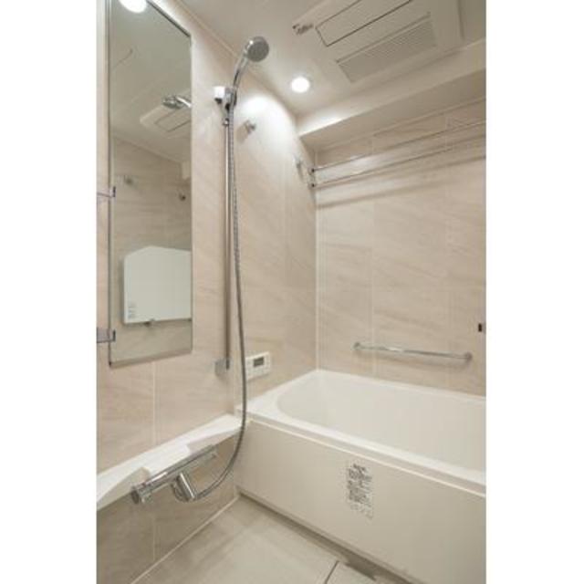 バス・シャワールーム　※写真は同タイプ住戸です。