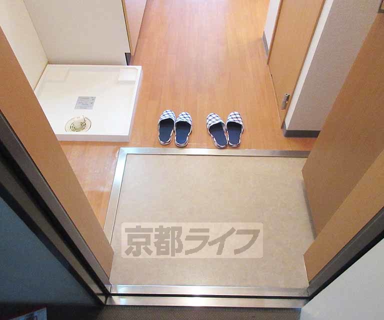 玄関　段差少なめ！