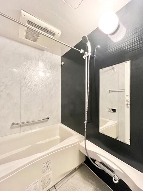 バス・シャワールーム　きれいなお風呂です