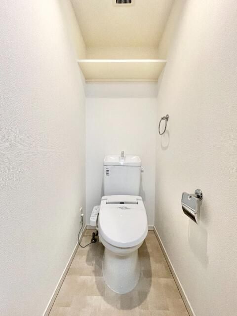 トイレ　落ち着いたトイレです