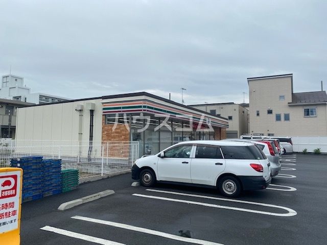 コンビニ　セブンイレブン厚木岡田４丁目店（コンビニ）まで218m