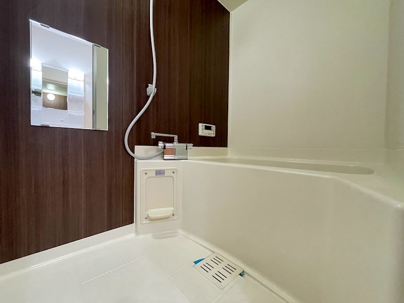 バス・シャワールーム　清潔感のあるお風呂でホッと一息。