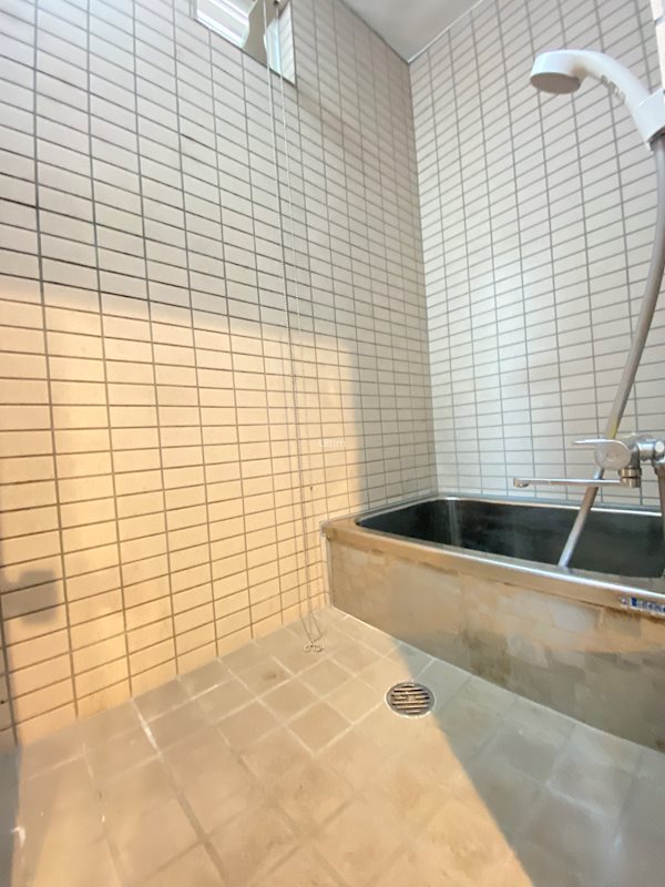 バス・シャワールーム　別部屋のお写真です。ご参考までに！