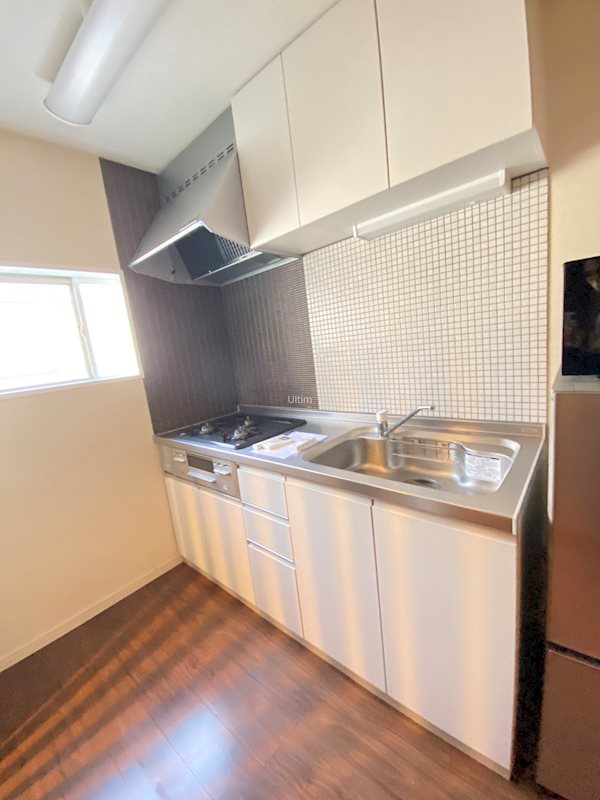 キッチン　別部屋のお写真です。ご参考までに！