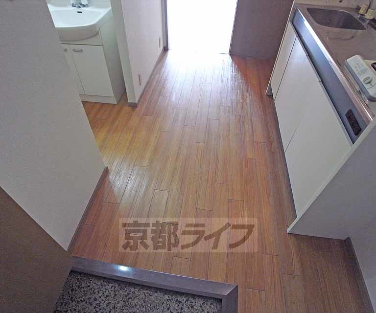 その他部屋・スペース　明るい廊下です。