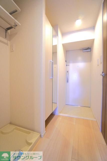 玄関　※写真は同タイプ住戸です。