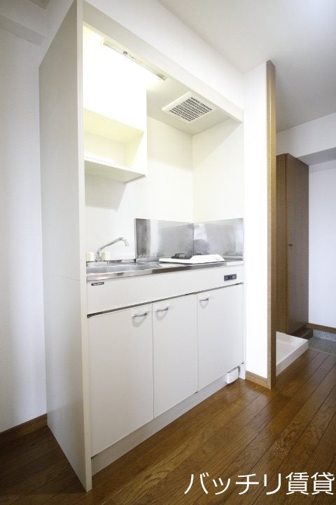 キッチン　同型タイプの為、現状を優先致します。