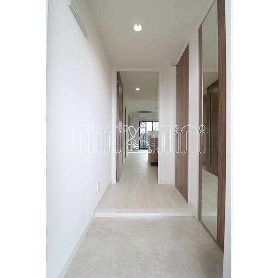 玄関　参考写真