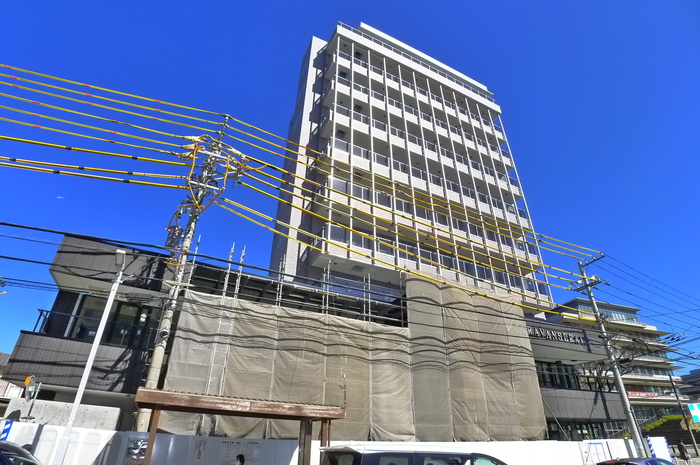 建物外観　建築中