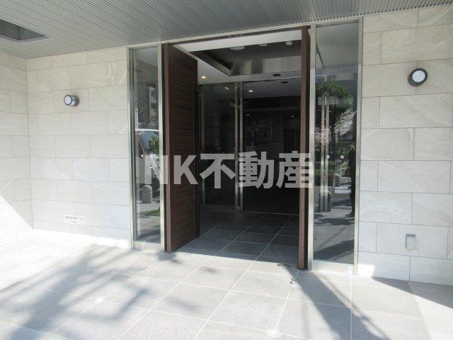 エントランス　清潔なエントランスです