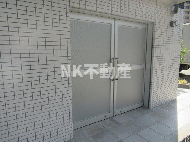 その他　ゴミ置き場ですえ