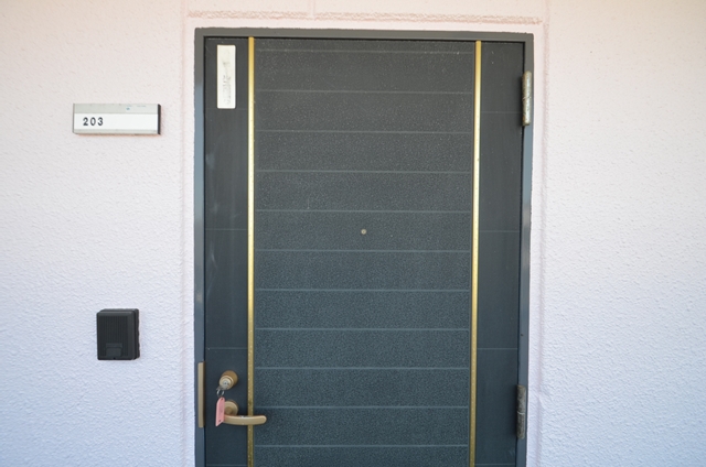 エントランス　玄関前