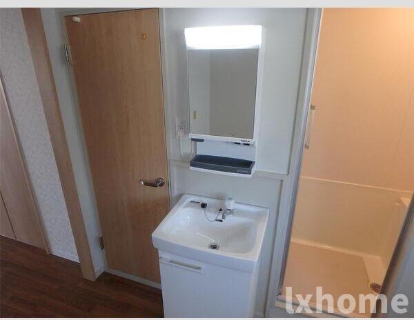 洗面設備　広い洗面スペース