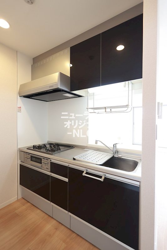 キッチン　幅広いお料理を楽しめるグリル付き3口コンロキッチン☆