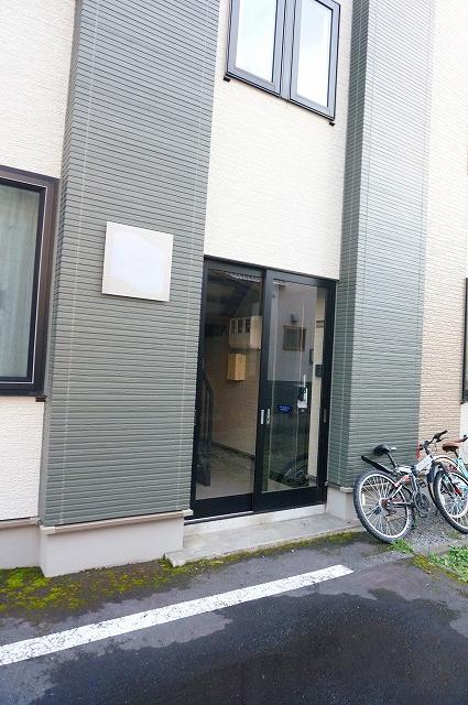 エントランス　エントランス