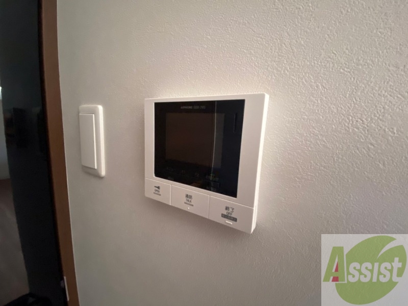 セキュリティ　ＴＶモニター付インターホンです。来客者の顔が見えるので安心！