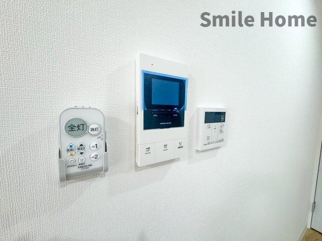 セキュリティ　TVモニターホンは安心ですね。誰か確認してから開けて下さいね