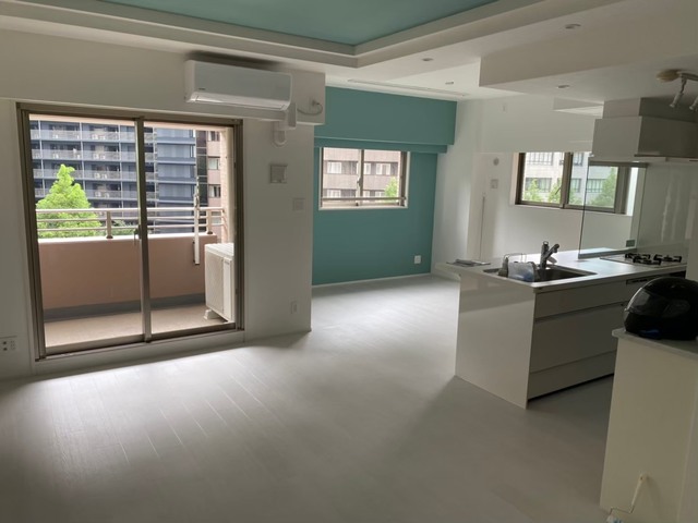 居室・リビング　小型犬飼育可能。