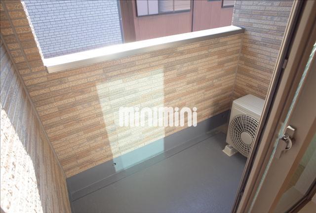 バルコニー　日当たりの良いベランダです