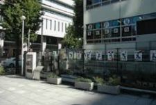 幼稚園・保育園　新宿区立津久戸幼稚園（幼稚園・保育園）まで549m