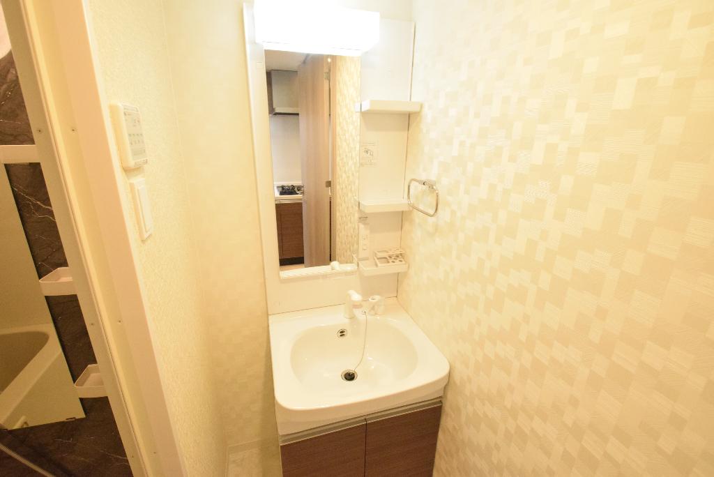 洗面設備　洗髪洗面化粧台