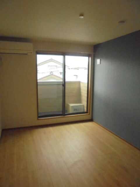 居室・リビング　9.7帖の洋室♪