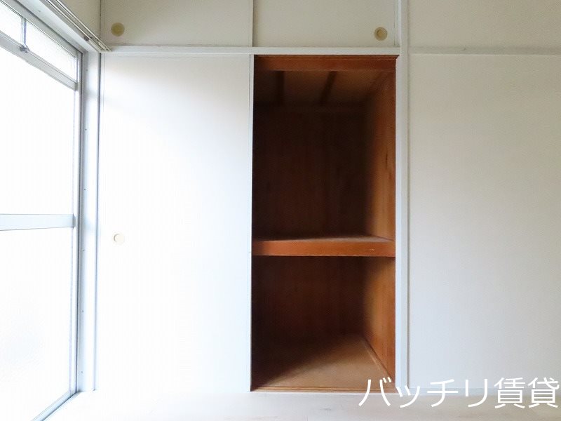 収納　画像は別号室タイプの為、現状を優先致します。