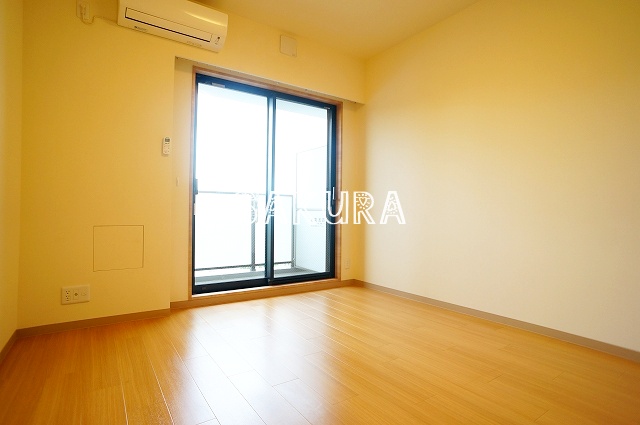 居室・リビング　使いやすい形の為、レイアウトを楽しめます♪