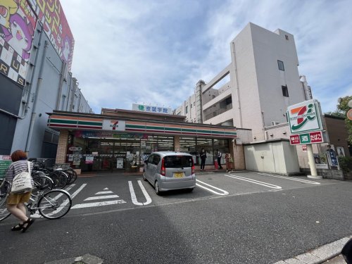 コンビニ　セブンイレブン 千葉稲毛海岸駅前店（コンビニ）まで602m