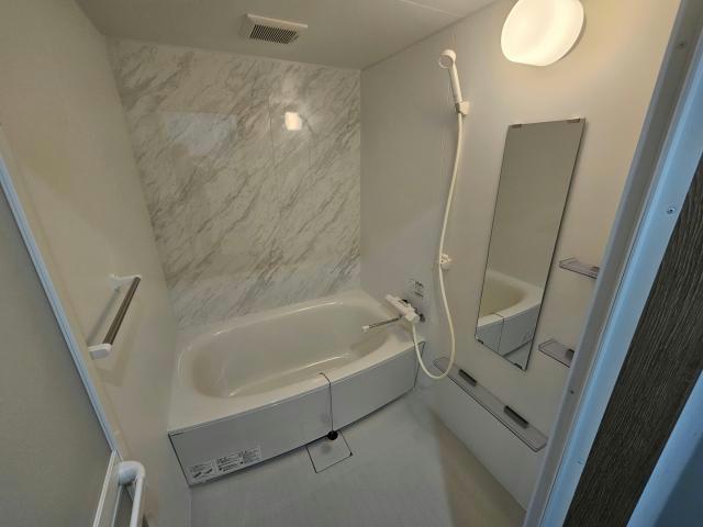 バス・シャワールーム　※写真は303号室
