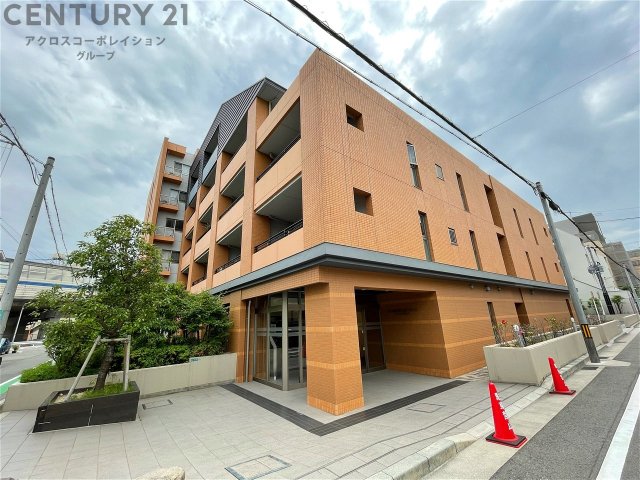 建物外観　安心のオートロック付き♪