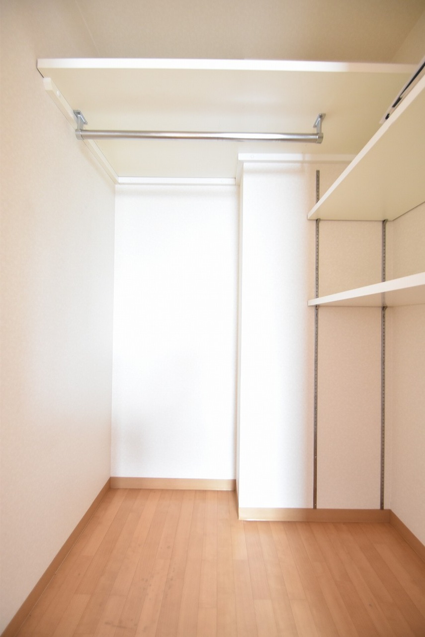 収納　ウォークインクローゼット