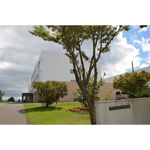 中学校　桜が丘中学校（中学校）まで700m