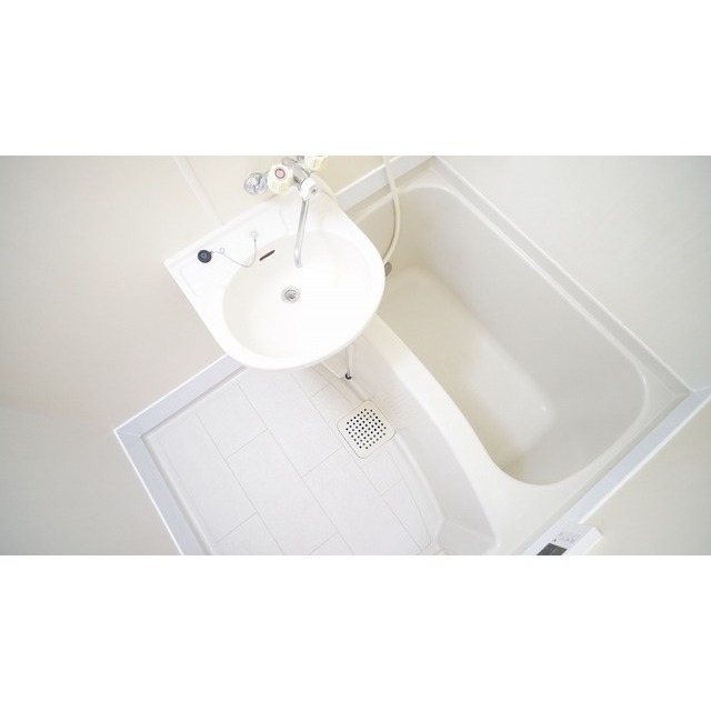 バス・シャワールーム　バス（同仕様タイプ・現況優先）