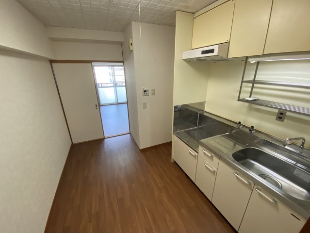 居室・リビング　ダイニングスペースと寝室を分けて使える1DKタイプ