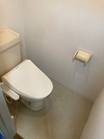 トイレ　コンパクトで使いやすいトイレです
