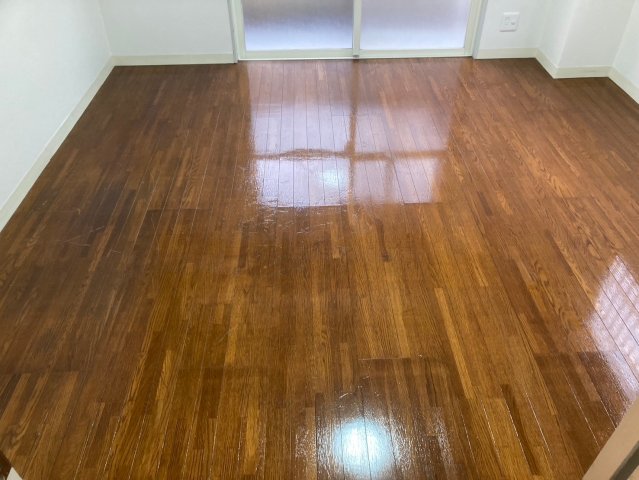 居室・リビング　こちらの居間で趣味の時間をお楽しみください