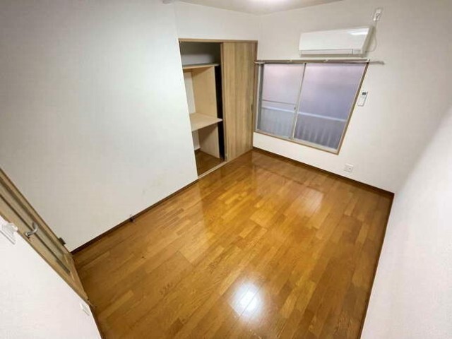 居室・リビング　※同物件別号室の参考写真です。