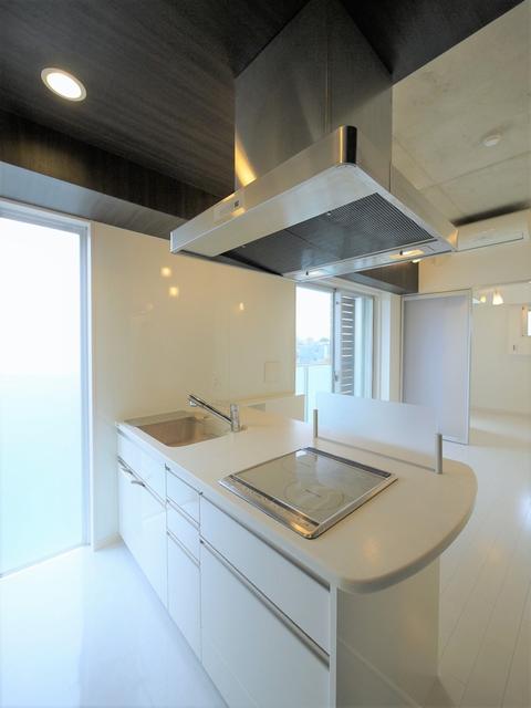 キッチン　フラット対面式キッチン