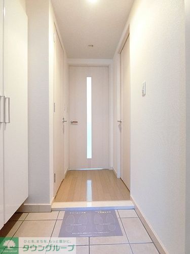 玄関　玄関　※2018年4月撮影