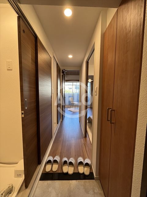 玄関　トーシン松崎町　玄関