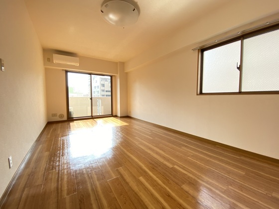 居室・リビング　※別部屋の写真です