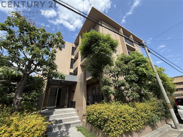 建物外観　敷地内駐車場あり！