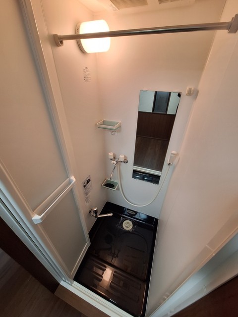 バス・シャワールーム　★浴室乾燥機付きのシャワールーム★