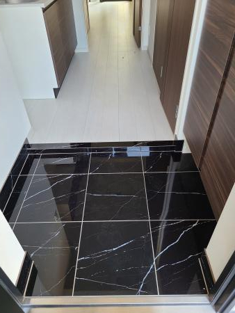 玄関　落ち着いた玄関です